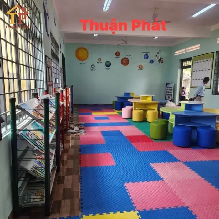 Bàn ghế cho thư viện trường học
