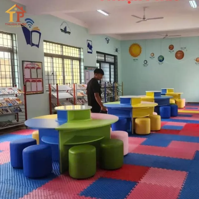 Bàn ghế cho thư viện trường học